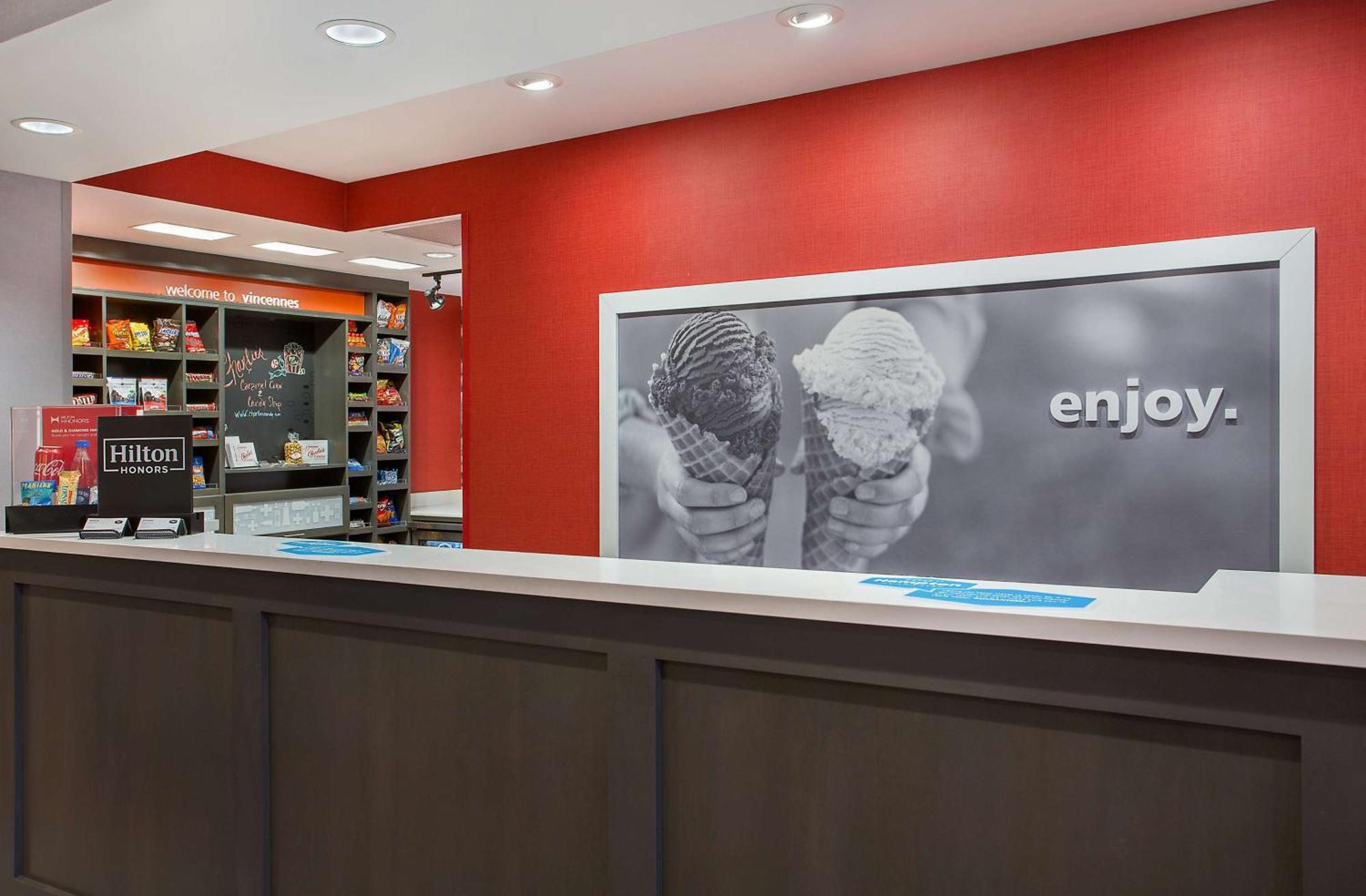 Hampton Inn Vincennes Buitenkant foto
