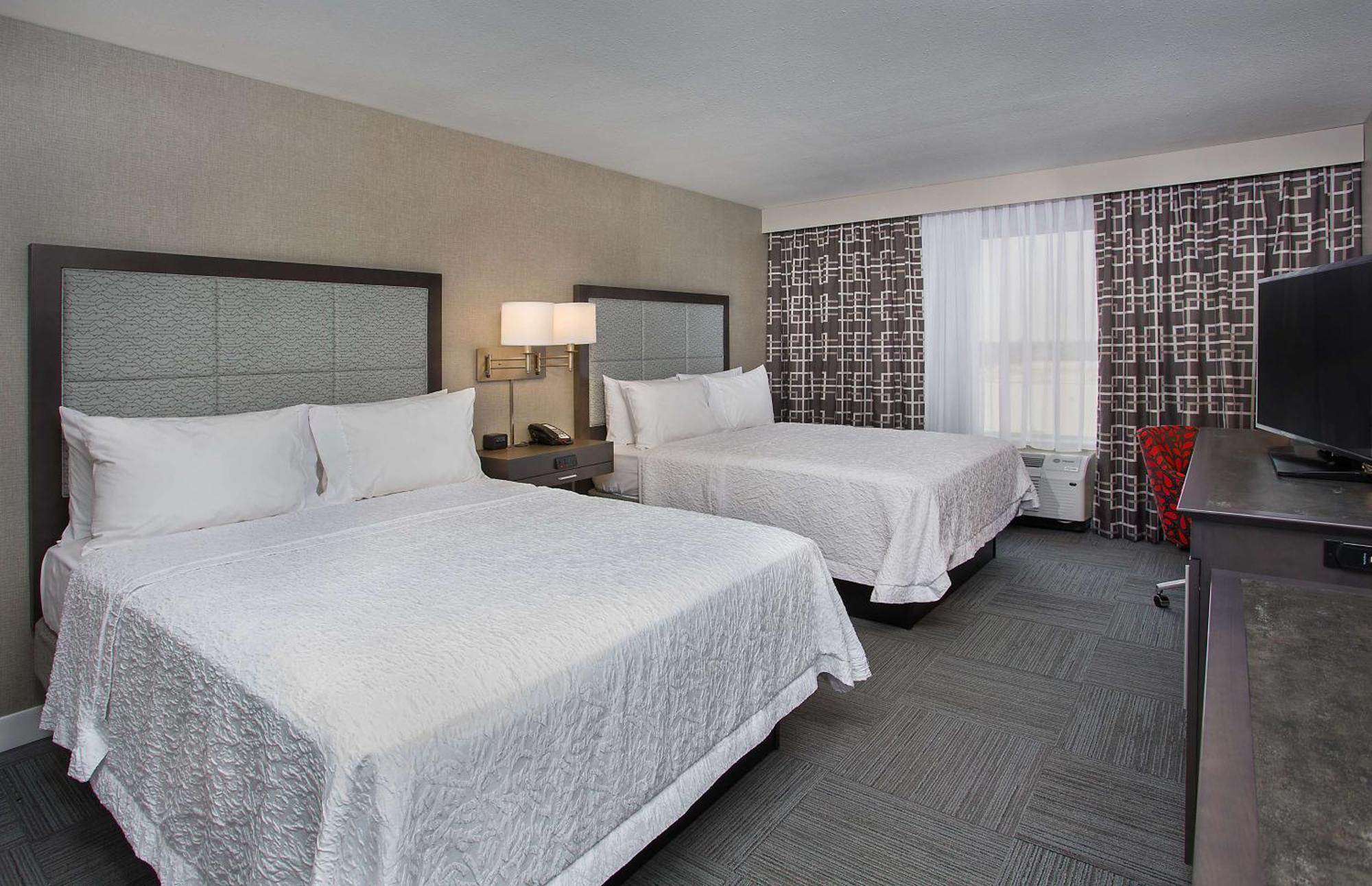 Hampton Inn Vincennes Buitenkant foto