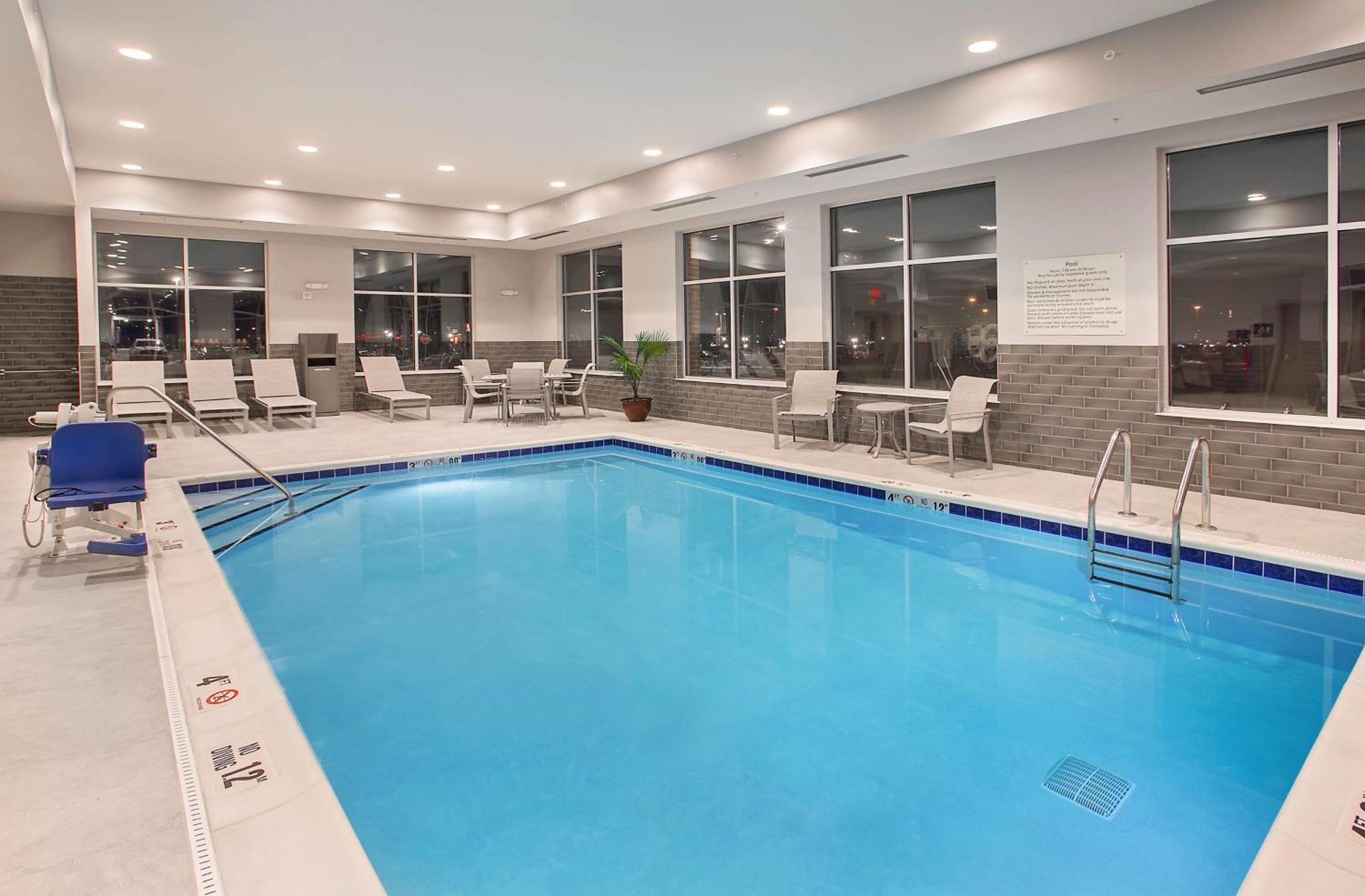 Hampton Inn Vincennes Buitenkant foto