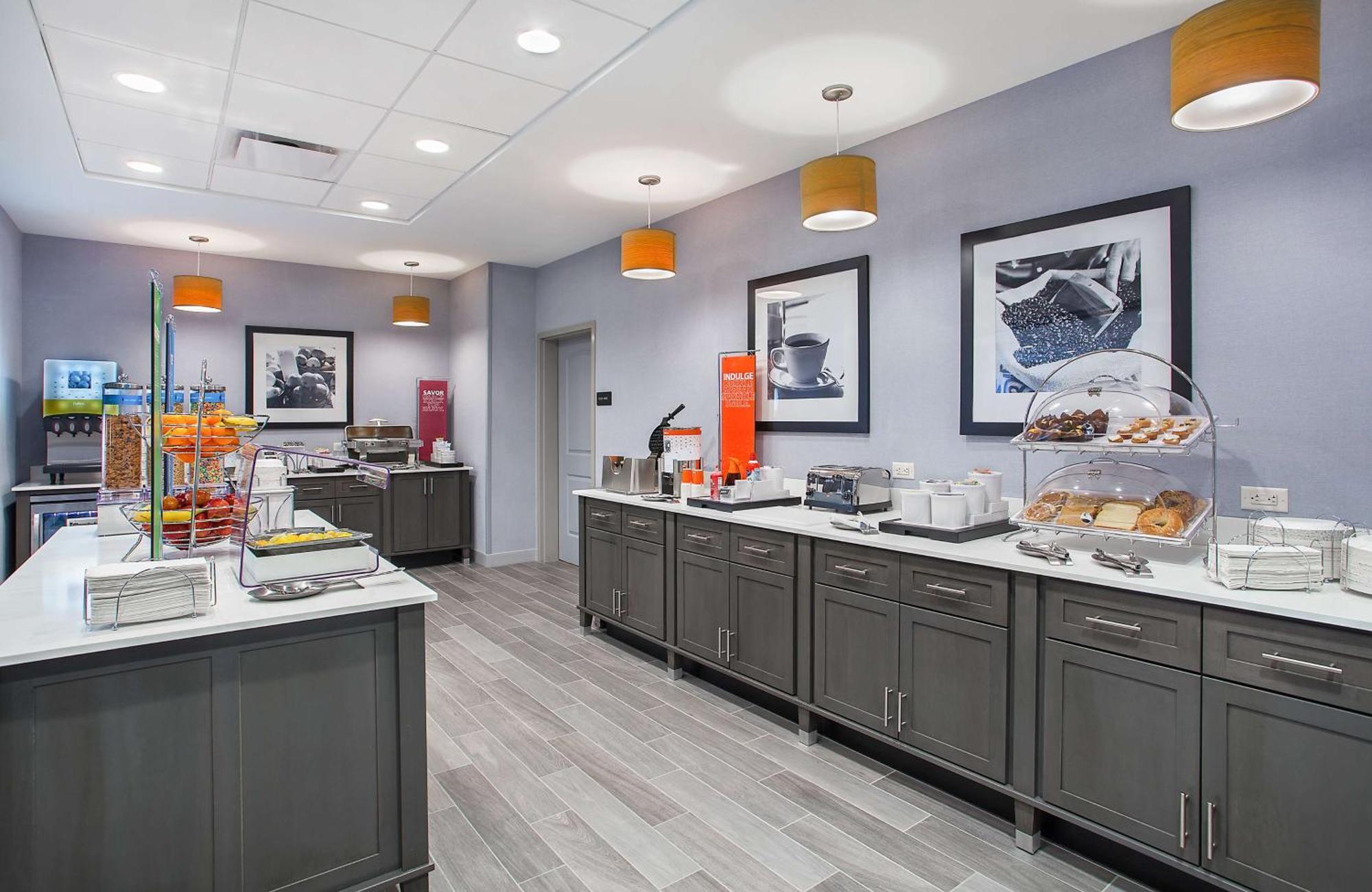 Hampton Inn Vincennes Buitenkant foto