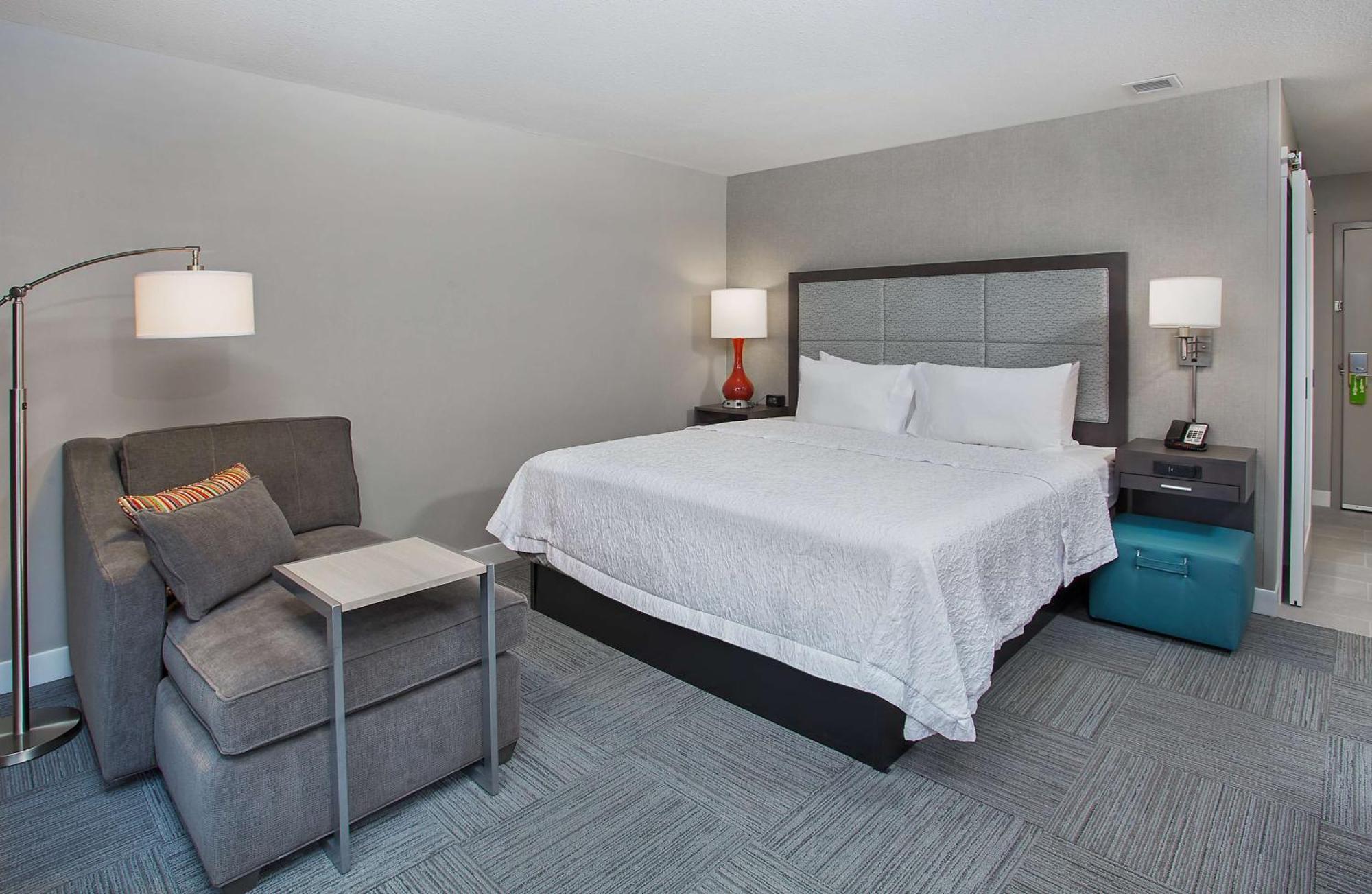 Hampton Inn Vincennes Buitenkant foto